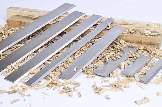 Holzplaner-Gliedmaschine HSS-kompatible gerade Klingen für vierseitige Pressplaner