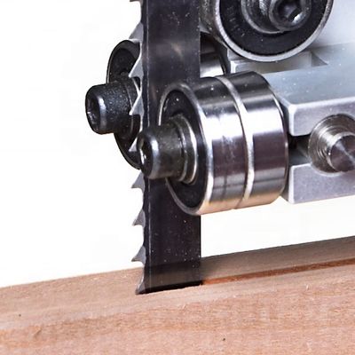Holz schneidende Bandsäge für Holzsägen aus hartem und weichem Holzmaterial
